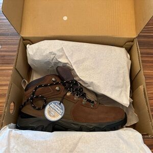 Men's Newton Ridge™ Plus II Suede Waterproof Hiking Boot